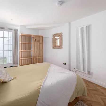 Spacious Apartment - 5 Minutes Walk To Bath Abbey Eksteriør billede
