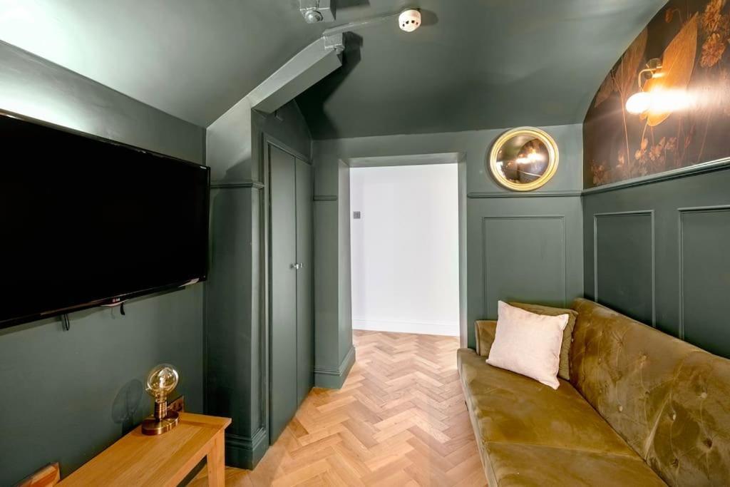 Spacious Apartment - 5 Minutes Walk To Bath Abbey Eksteriør billede