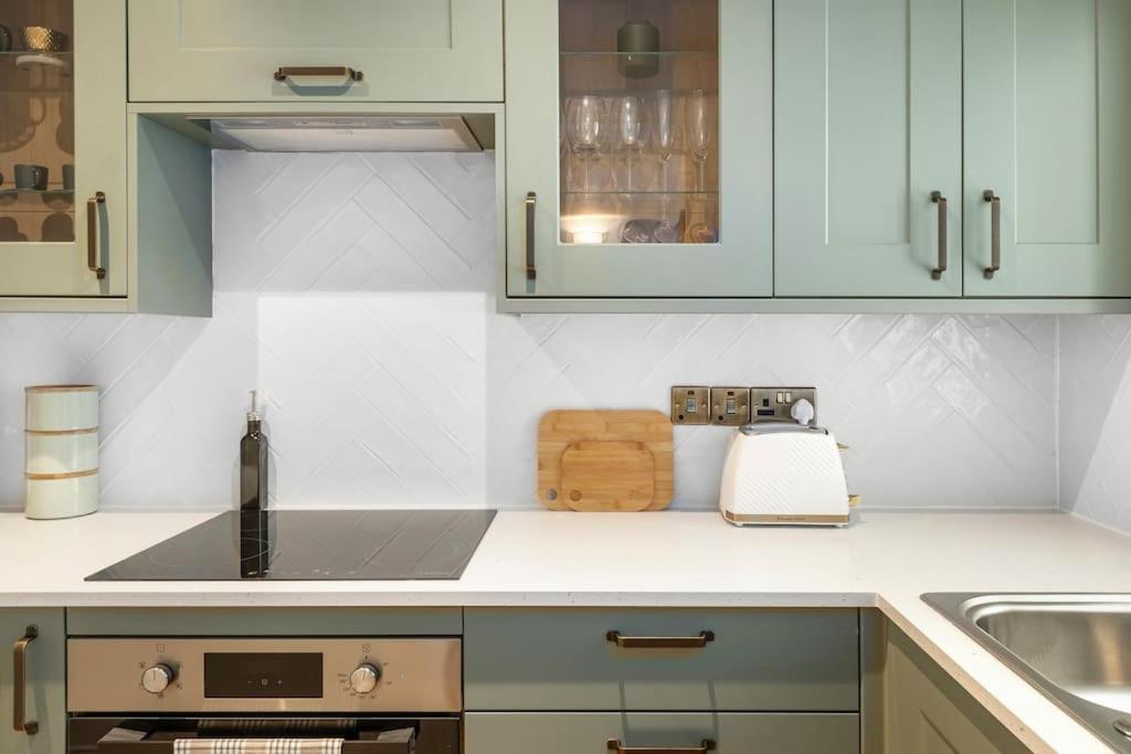 Spacious Apartment - 5 Minutes Walk To Bath Abbey Eksteriør billede