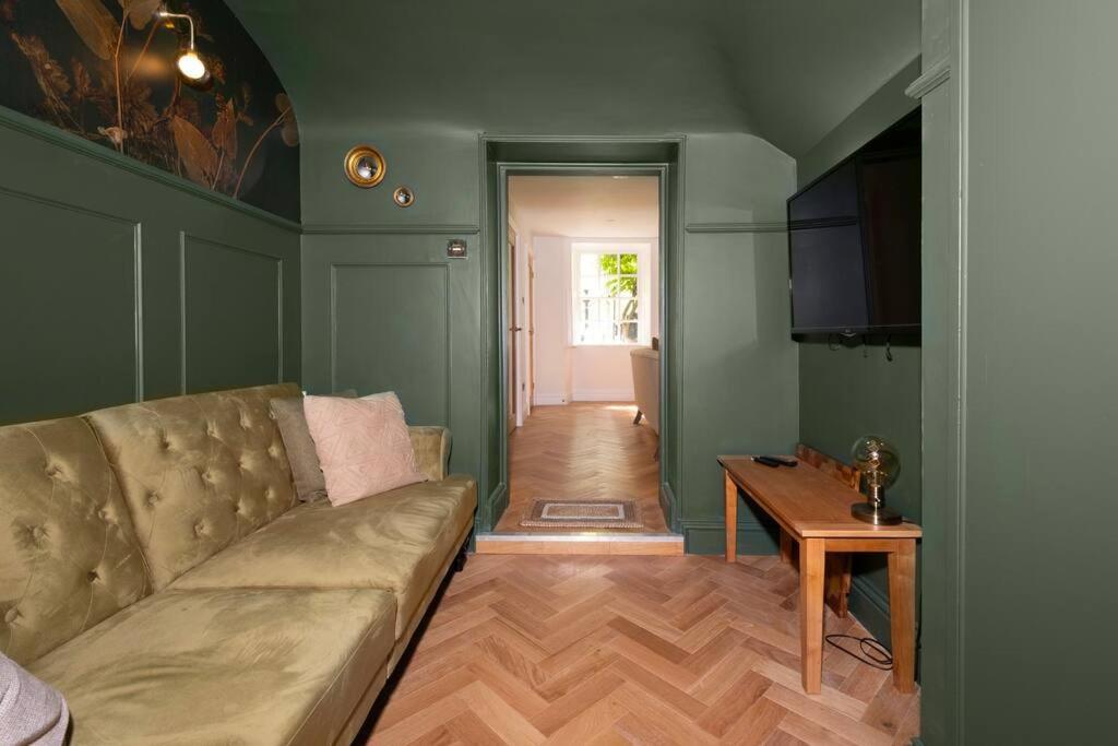 Spacious Apartment - 5 Minutes Walk To Bath Abbey Eksteriør billede
